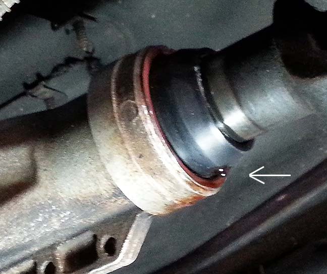 output shaft seal leak.... - Ford Truck Enthusiasts Forums
