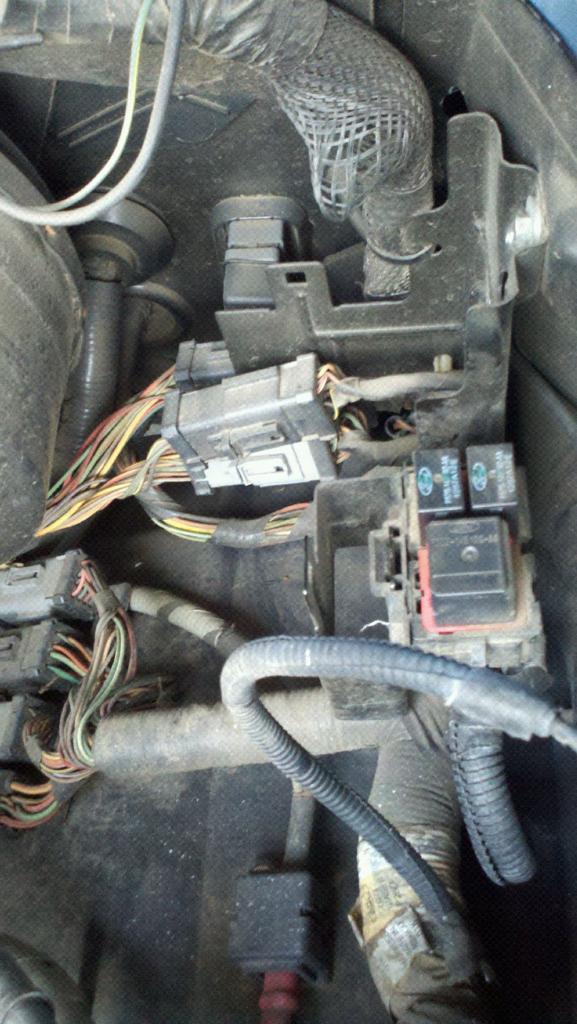 Fuel Pump Relay Location - Ford Truck Enthusiasts Forums