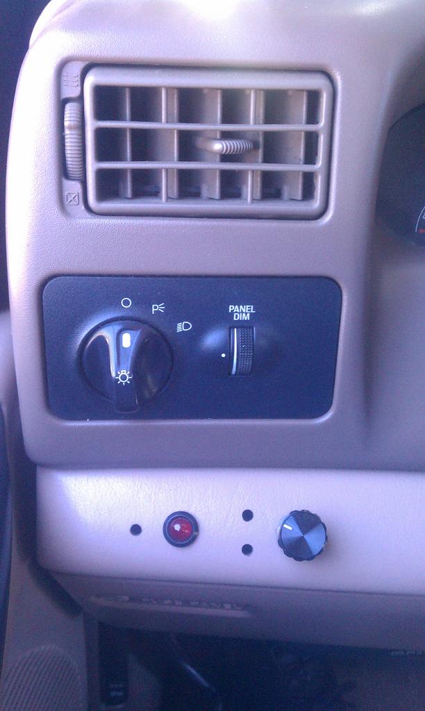 Factory bed light switch? - Ford Truck Enthusiasts Forums