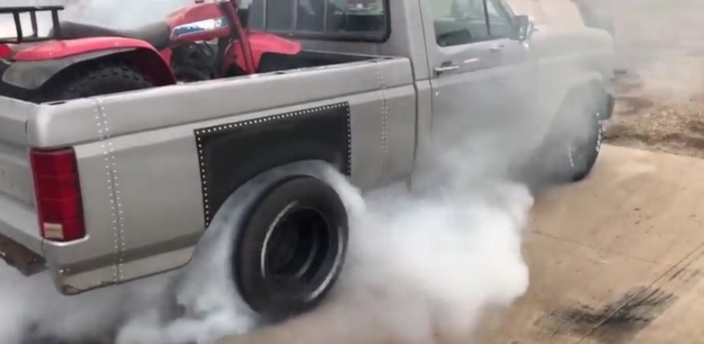 1985 F-150 Burnout