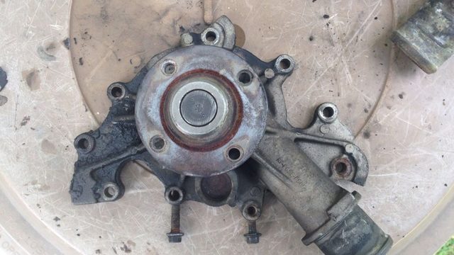 Ford F-250: How to Replace Water Pump