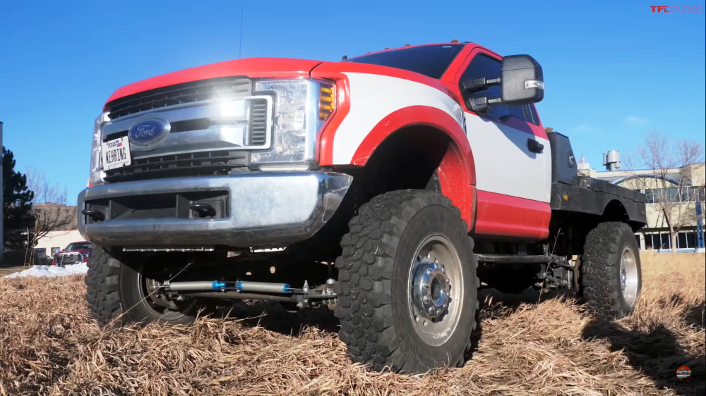 Modified F-450 Ditches Dually Rear Wheels for Better Off-Road Capability -  Ford-Trucks.com