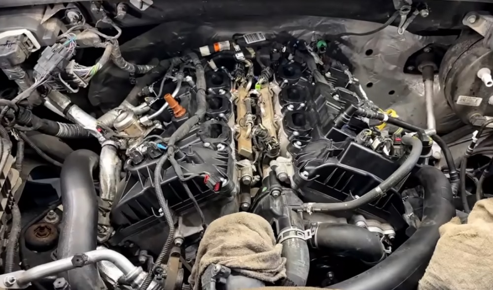Does the Dual Fuel Injection Setup in the Second-Generation Ford 3.5L  EcoBoost Prevent Carbon Build Up? - Ford-Trucks.com